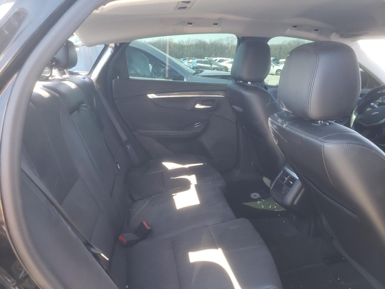 Photo 6 from auction – 2016 CHEVROLET IMPALA LT with VIN 2G1105SAXG9149614