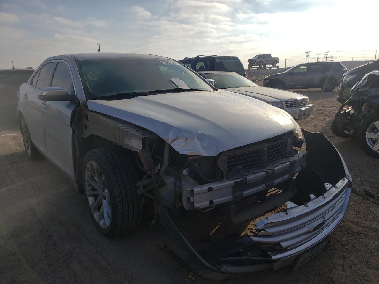 Photo 9 from auction – 2013 FORD TAURUS LIM with VIN 1FAHP2F83DG109899