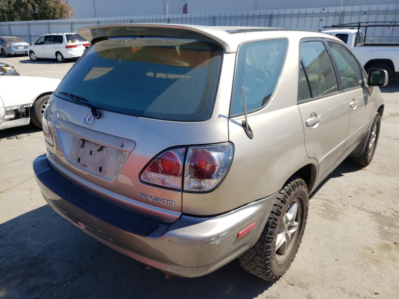 Photo 4 from auction – 2001 LEXUS RX 300 with VIN JTJHF10UX10211800