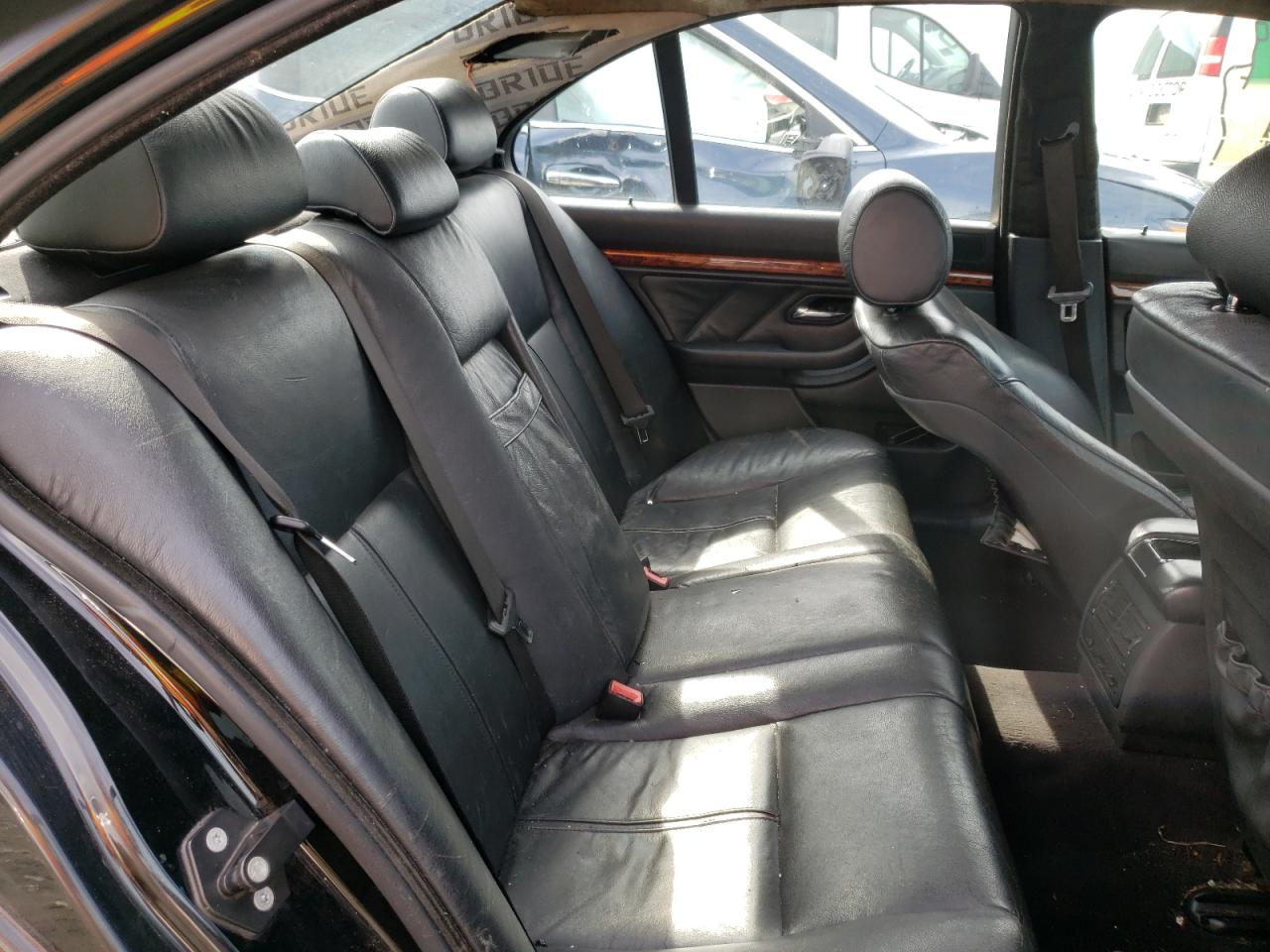 Photo 6 from auction – 2000 BMW 528 I AUTO with VIN WBADM6349YGU29371
