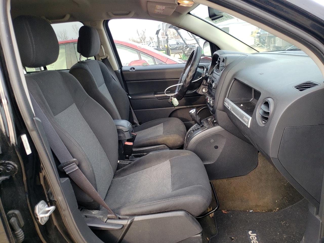 Photo 5 from auction – 2016 JEEP COMPASS SP with VIN 1C4NJCBA3GD705064