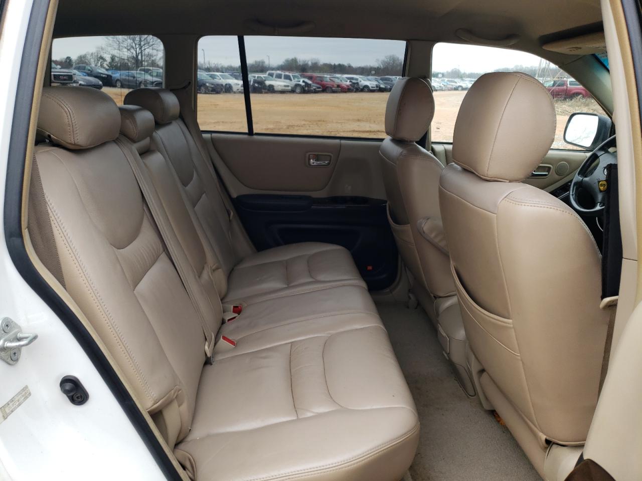 Photo 6 from auction – 2002 TOYOTA HIGHLANDER with VIN JTEGF21A620060363