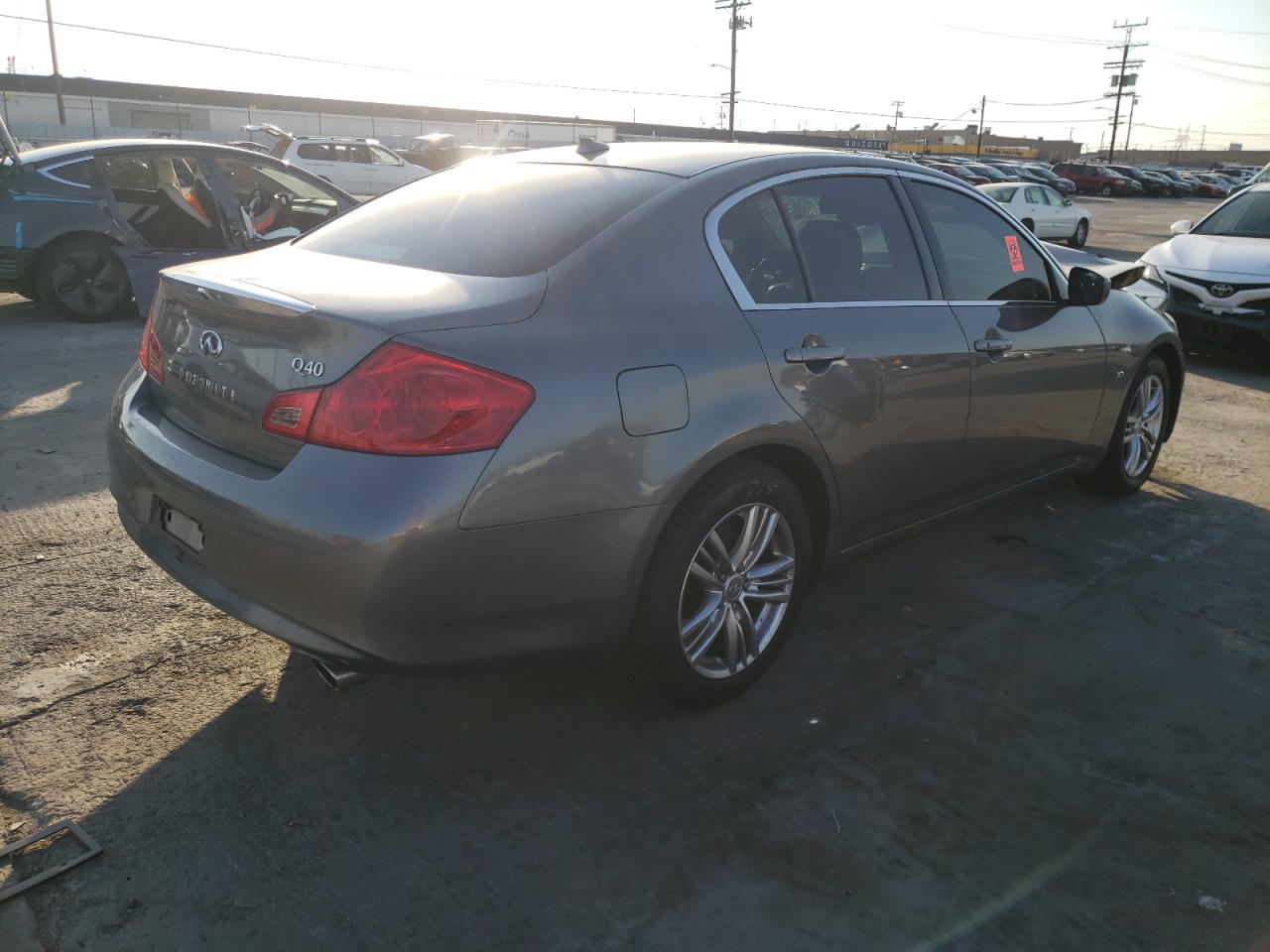 Photo 4 from auction – 2015 INFINITI Q40 with VIN JN1CV6AP5FM501421