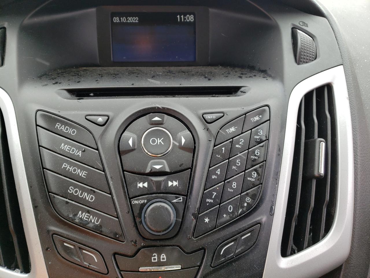Photo 9 from auction – 2014 FORD FOCUS SE with VIN 1FADP3F23EL393463
