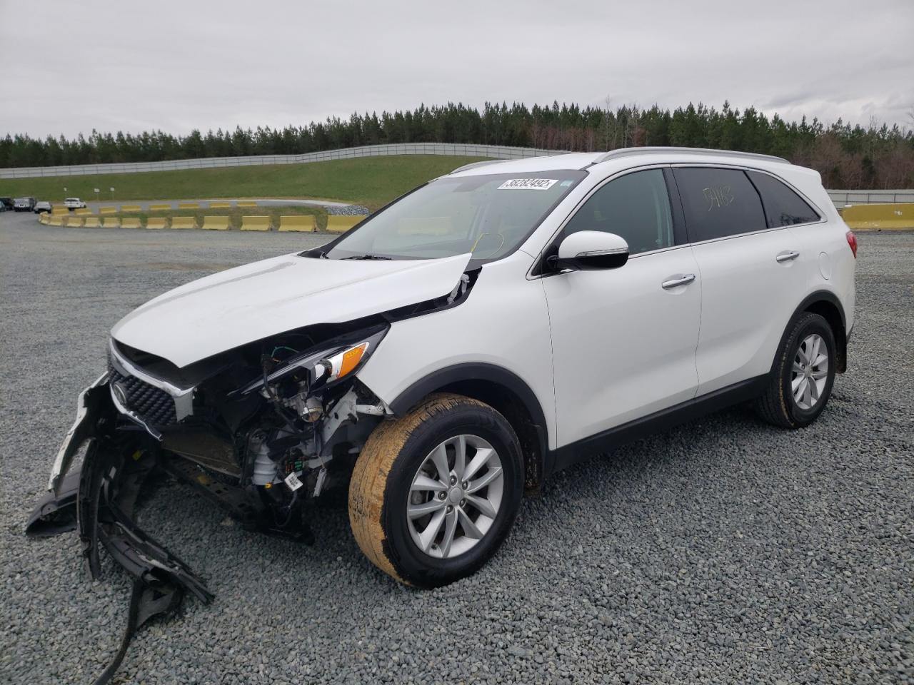 Photo 2 from auction – 2018 KIA SORENTO LX with VIN 5XYPG4A34JG402691