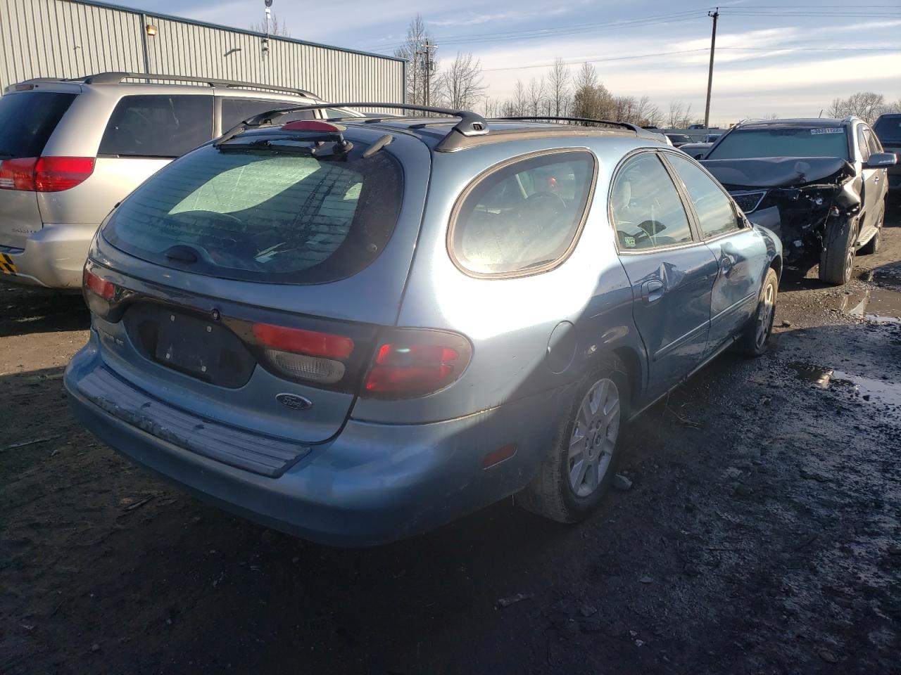 Photo 4 from auction – 2005 FORD TAURUS SE with VIN 1FAFP582X5A198621