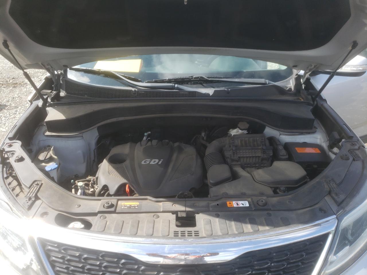 Photo 7 from auction – 2015 KIA SORENTO LX with VIN 5XYKT4A60FG634485