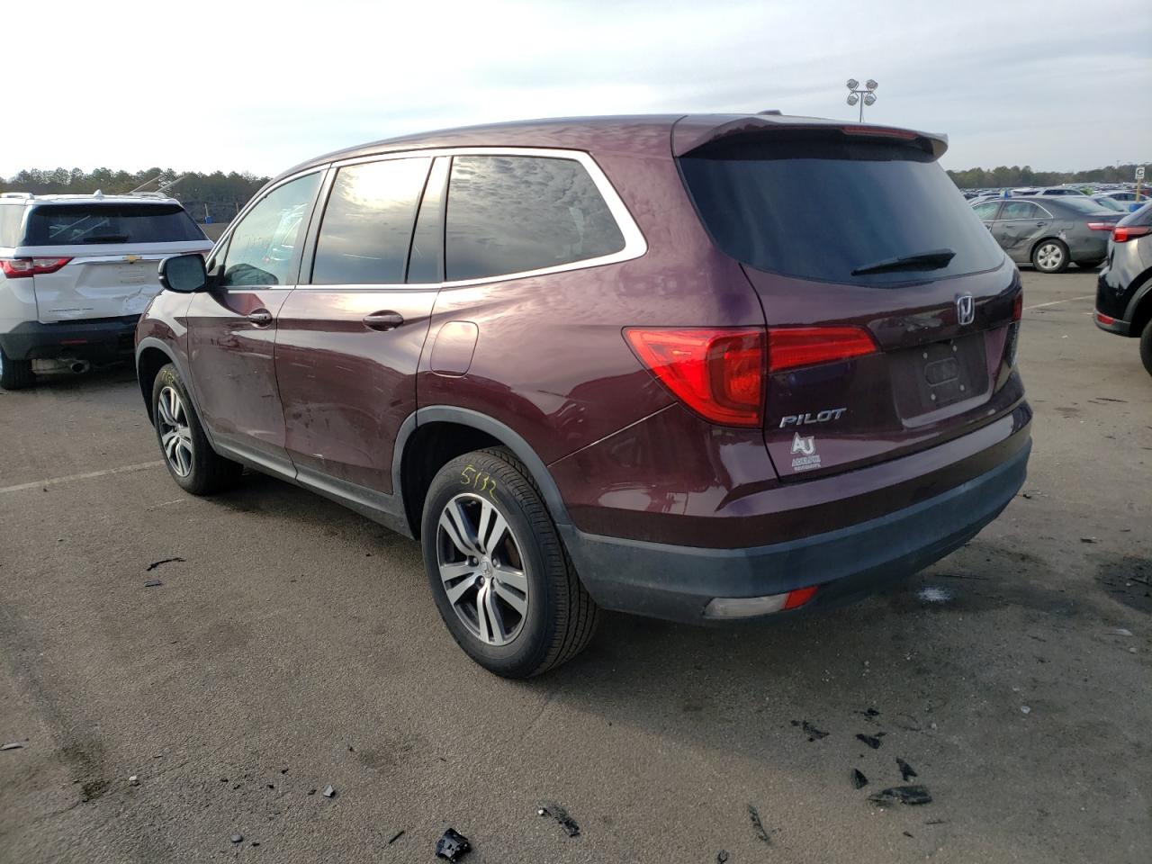 Photo 3 from auction – 2016 HONDA PILOT EX with VIN 5FNYF6H4XGB011210