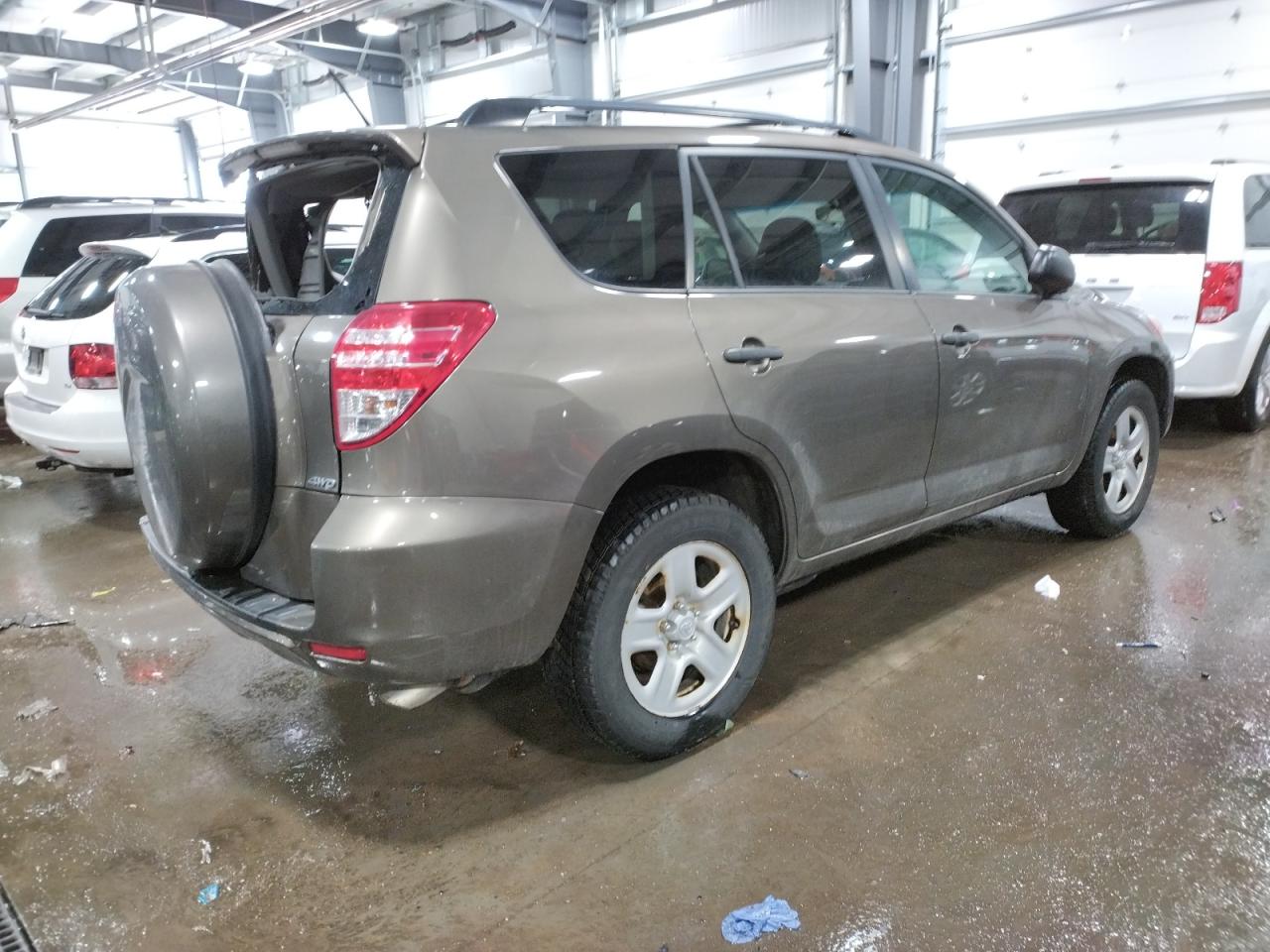 Photo 4 from auction – 2012 TOYOTA RAV4 with VIN 2T3BF4DV5CW199700