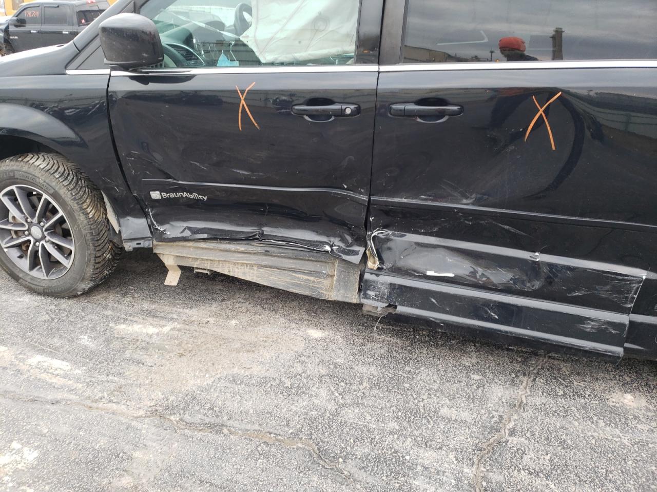 Photo 9 from auction – 2017 DODGE GRAND CARA with VIN 2C4RDGCG7HR557857