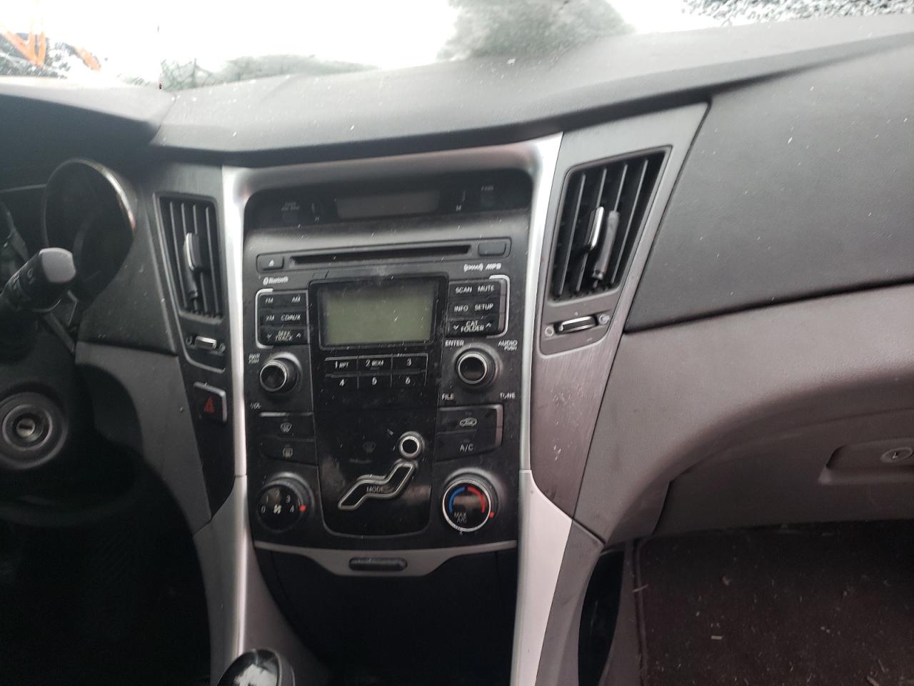 Photo 9 from auction – 2011 HYUNDAI SONATA GLS with VIN 5NPEB4AC0BH190274