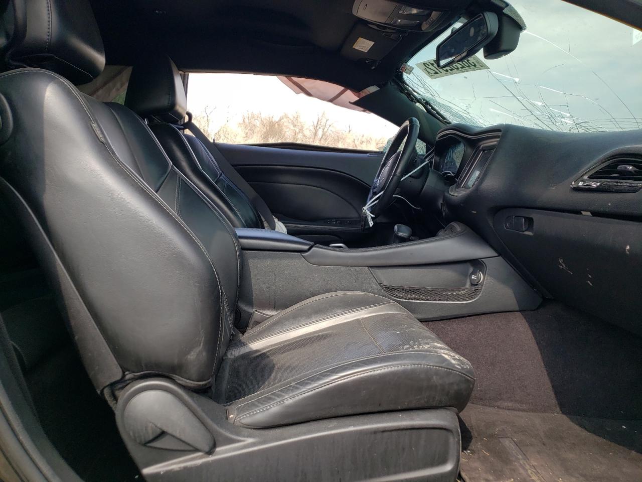 Photo 5 from auction – 2016 DODGE CHALLENGER with VIN 2C3CDZAG9GH325757