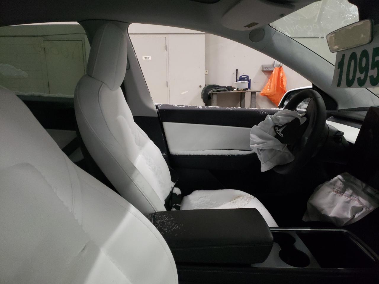 Photo 5 from auction – 2021 TESLA MODEL Y with VIN 5YJYGDEEXMF202717