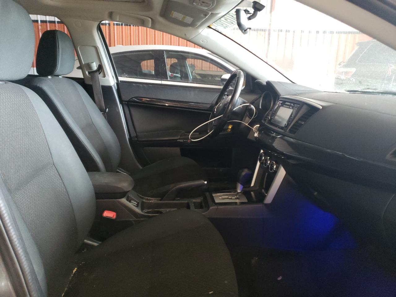 Photo 5 from auction – 2016 MITSUBISHI LANCER ES with VIN JA32U2FU4GU601657