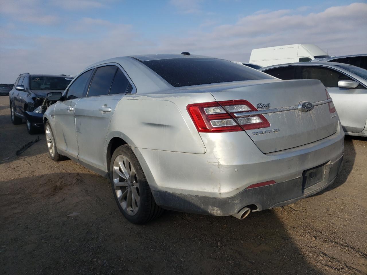 Photo 3 from auction – 2013 FORD TAURUS LIM with VIN 1FAHP2F83DG109899