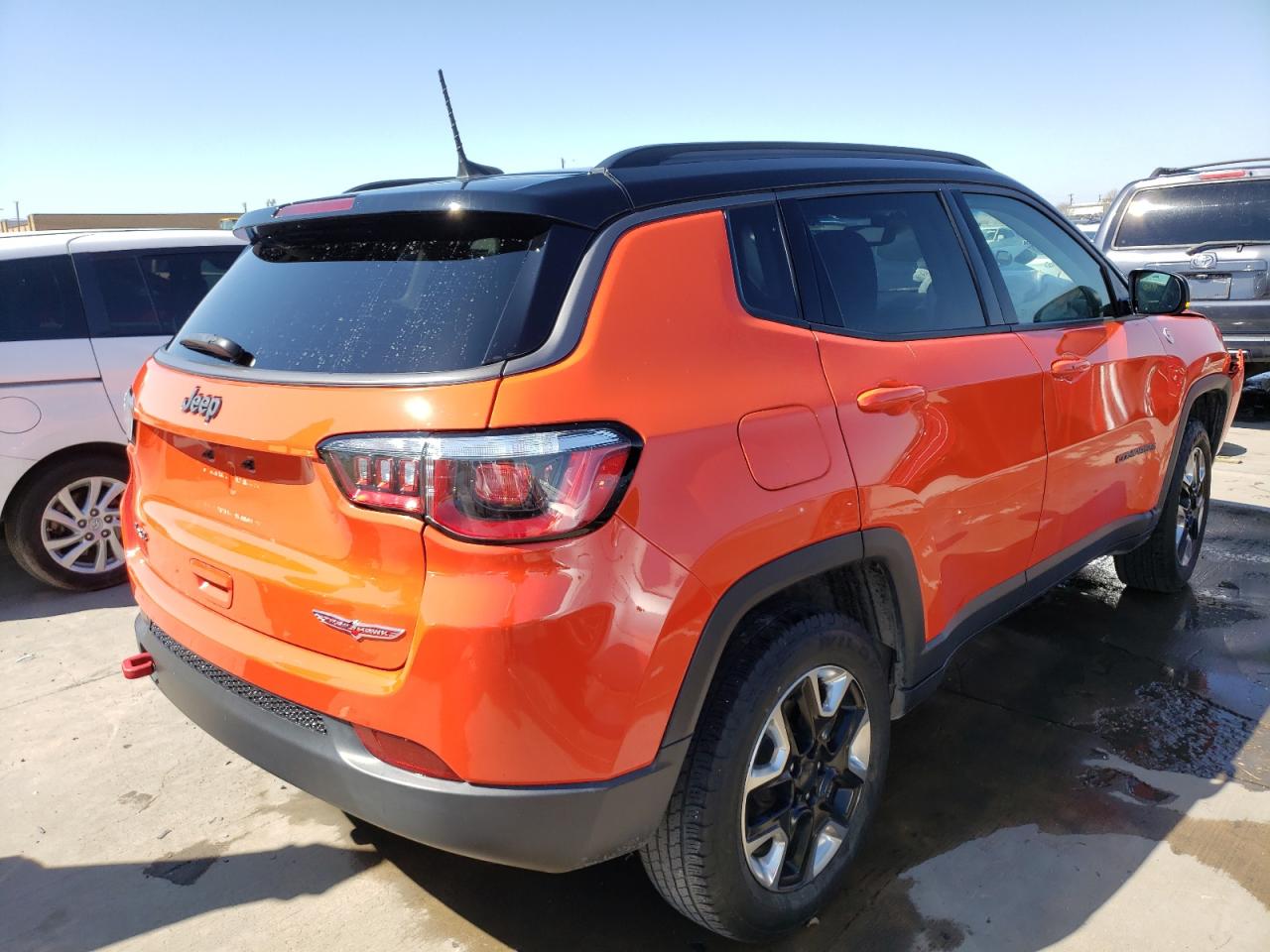 Photo 4 from auction – 2018 JEEP COMPASS TR with VIN 3C4NJDDB5JT129359