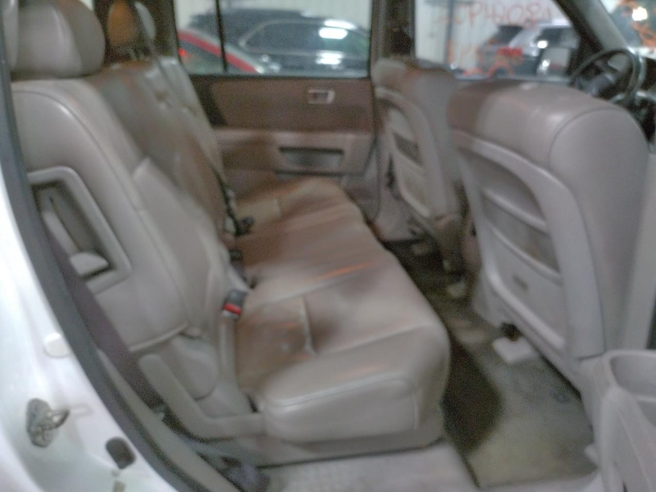 Photo 6 from auction – 2011 HONDA PILOT EXL with VIN 5FNYF3H58BB040978