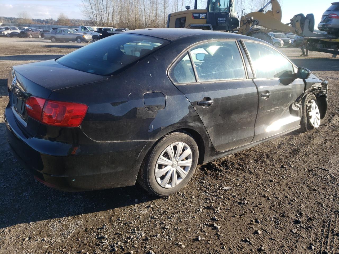 Photo 4 from auction – 2013 VOLKSWAGEN JETTA BASE with VIN 3VW2K7AJ9DM294954
