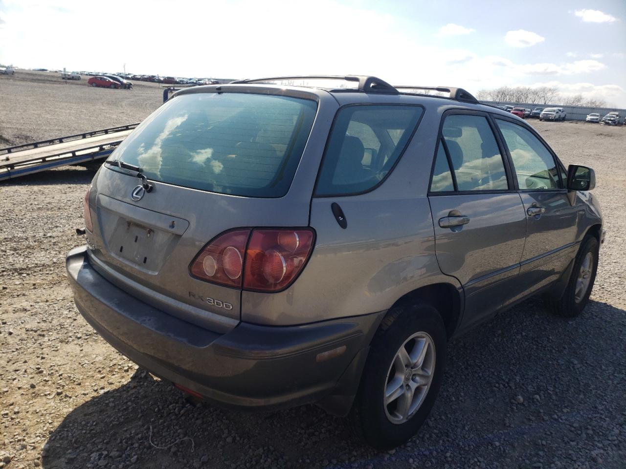 Photo 4 from auction – 2000 LEXUS RX 300 with VIN JT6HF10UXY0125780