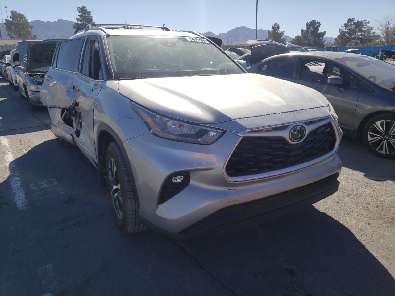 TOYOTA HIGHLANDER 2020 with VIN 5TDHZRBH8LS507083 - Photo from auction