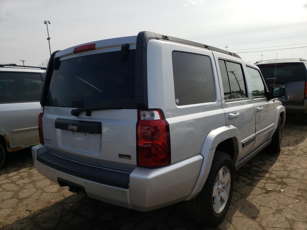 Photo 4 from auction – 2007 JEEP COMMANDER with VIN 1J8HG48PX7C567096