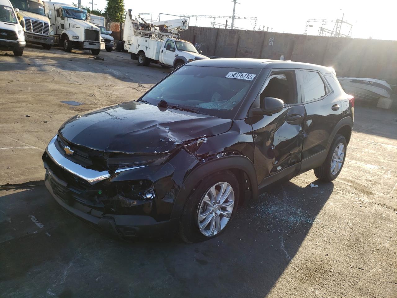 Foto 2 de la subasta – 2021 CHEVROLET TRAILBLAZE con VIN KL79MMS29MB025746