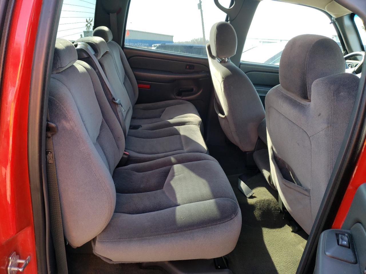 Photo 6 from auction – 2005 GMC NEW SIERRA with VIN 2GTEK13T851154429