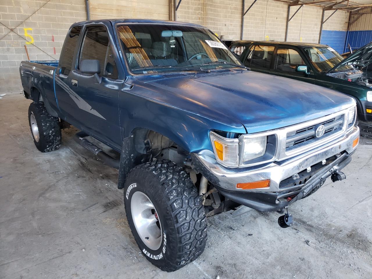 Photo 1 from auction – 1993 TOYOTA PICKUP 1/2 with VIN 4TARN13P4PZ154199