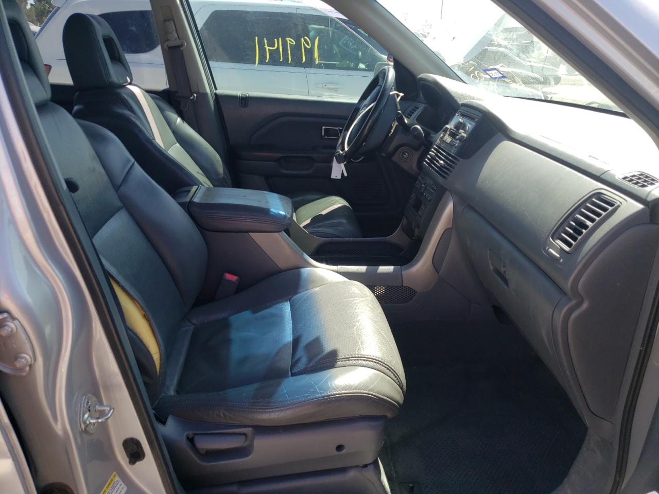 Photo 5 from auction – 2004 HONDA PILOT EXL with VIN 2HKYF18534H622754