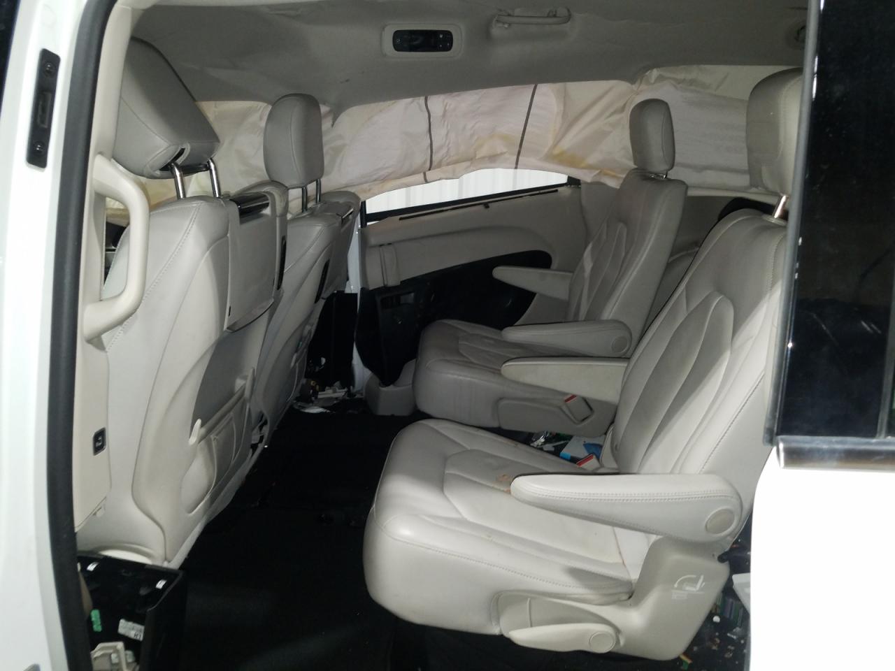 Photo 6 from auction – 2017 CHRYSLER PACIFICA T with VIN 2C4RC1EG9HR647668