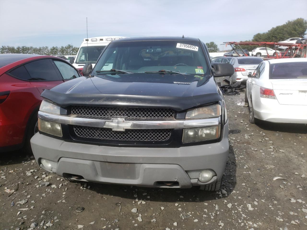 Photo 9 from auction – 2002 CHEVROLET AVALANCHE with VIN 3GNEK13T12G239381