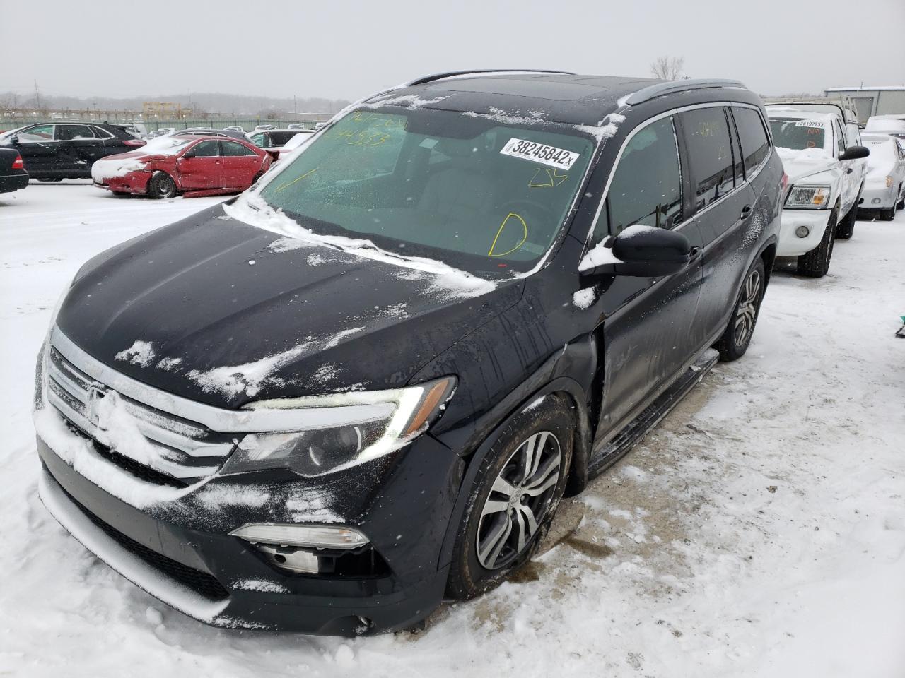 Photo 2 from auction – 2016 HONDA PILOT EXL with VIN 5FNYF6H50GB044533