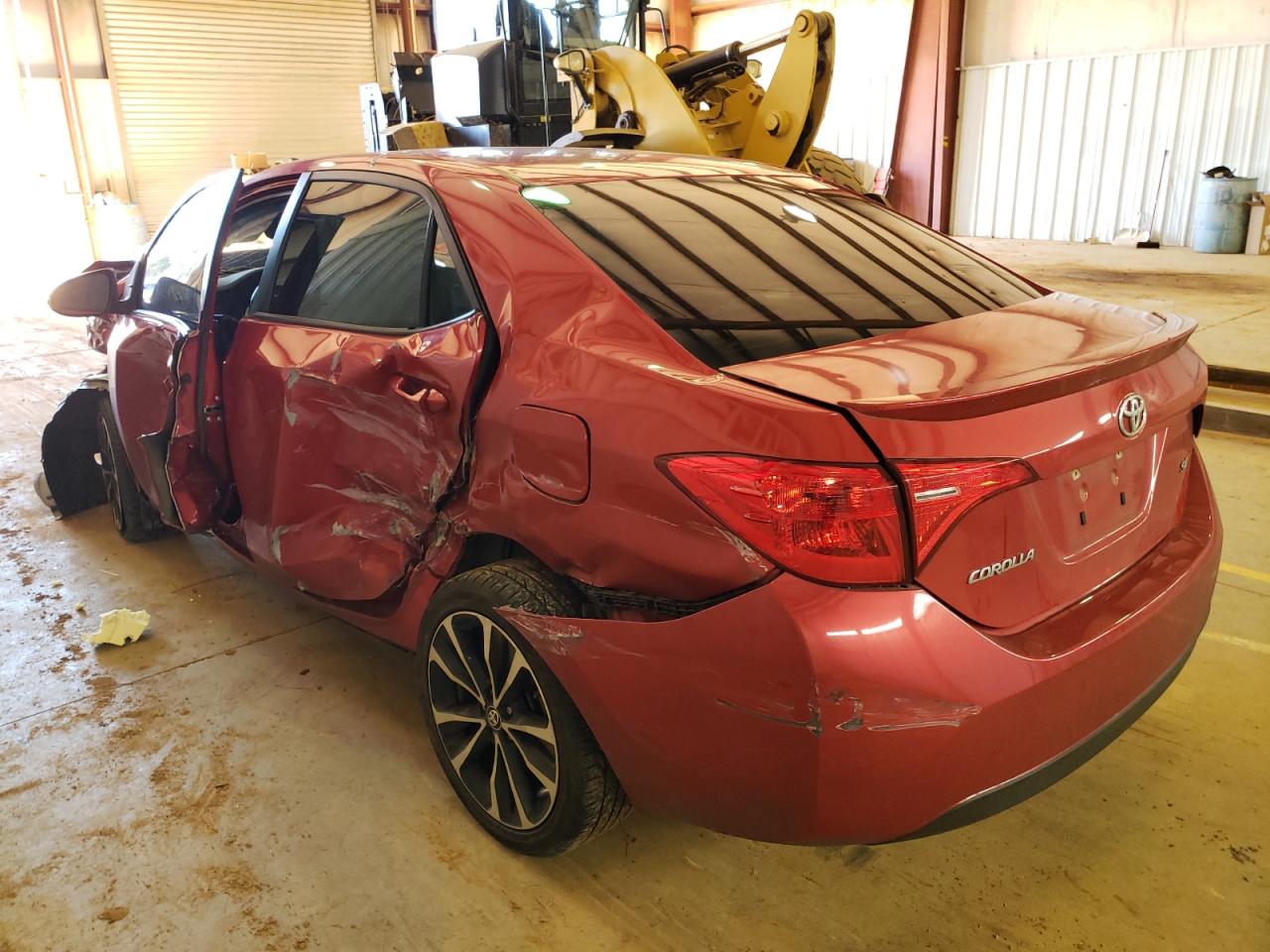 Photo 3 from auction – 2017 TOYOTA COROLLA L with VIN 5YFBURHE2HP631318