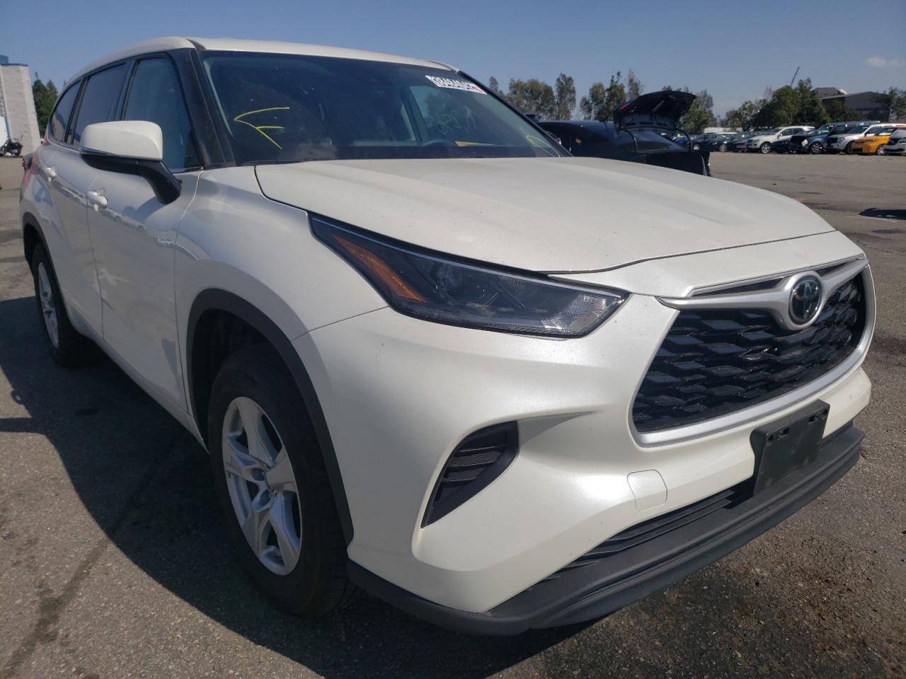 TOYOTA HIGHLANDER 2021 with VIN 5TDCZRAH9MS521846 - Photo from auction