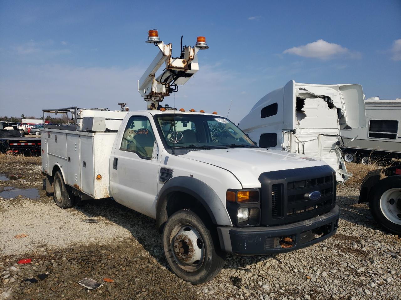 FORD F450 SUPER 2008 with VIN 1FD4F46YX8EE00176 - Photo from auction