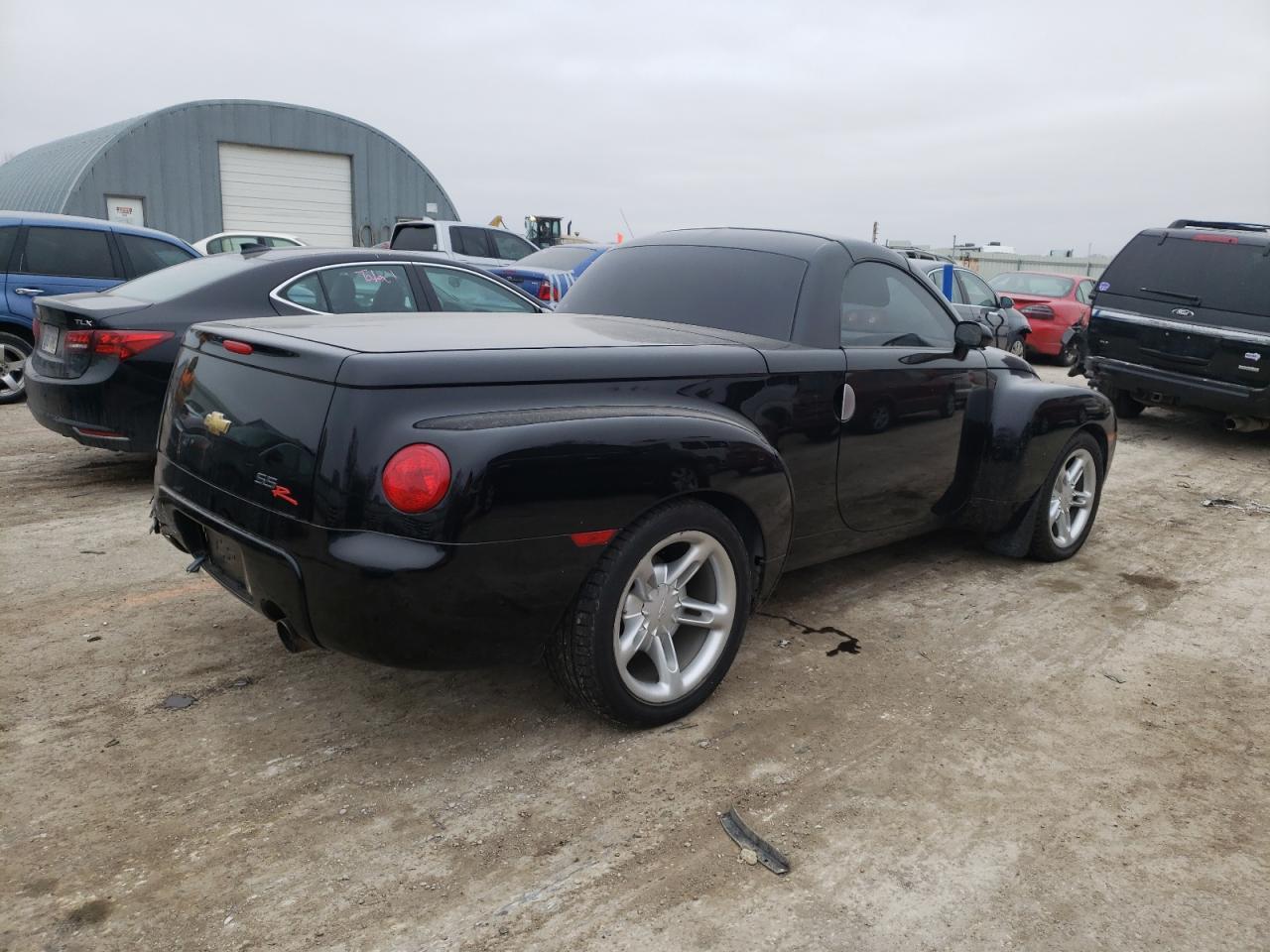 Photo 4 from auction – 2004 CHEVROLET SSR with VIN 1GCES14P44B110427