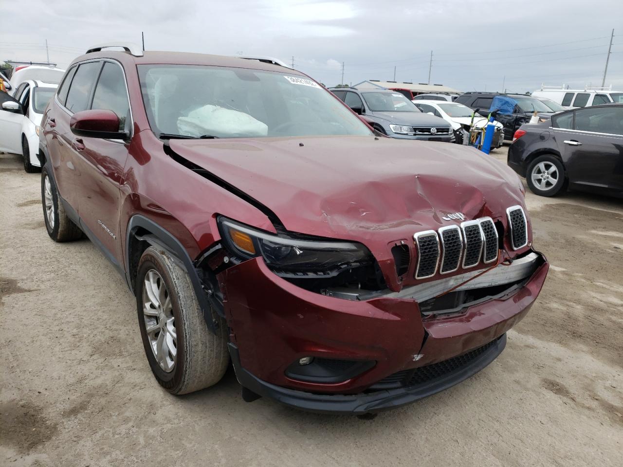 JEEP CHEROKEE L 2019 with VIN 1C4PJLCB0KD220261 - Photo from auction