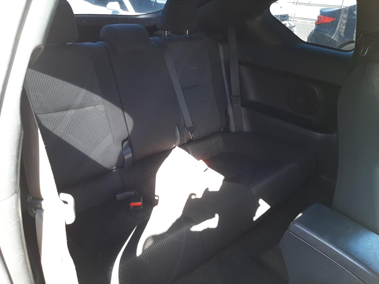 Photo 6 from auction – 2011 TOYOTA SCION TC with VIN JTKJF5C70B3022244