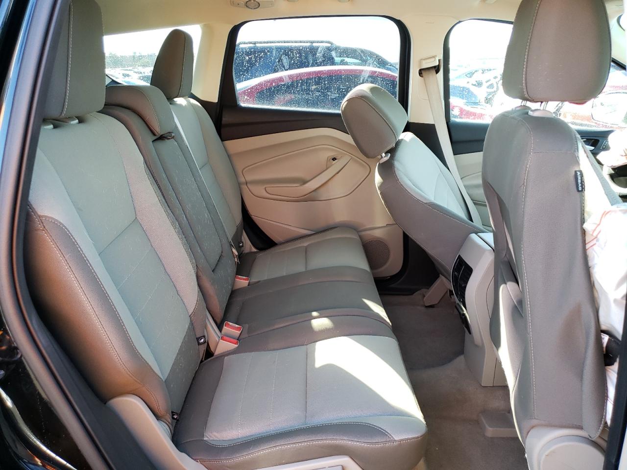 Photo 6 from auction – 2016 FORD ESCAPE SE with VIN 1FMCU0GX8GUB19644