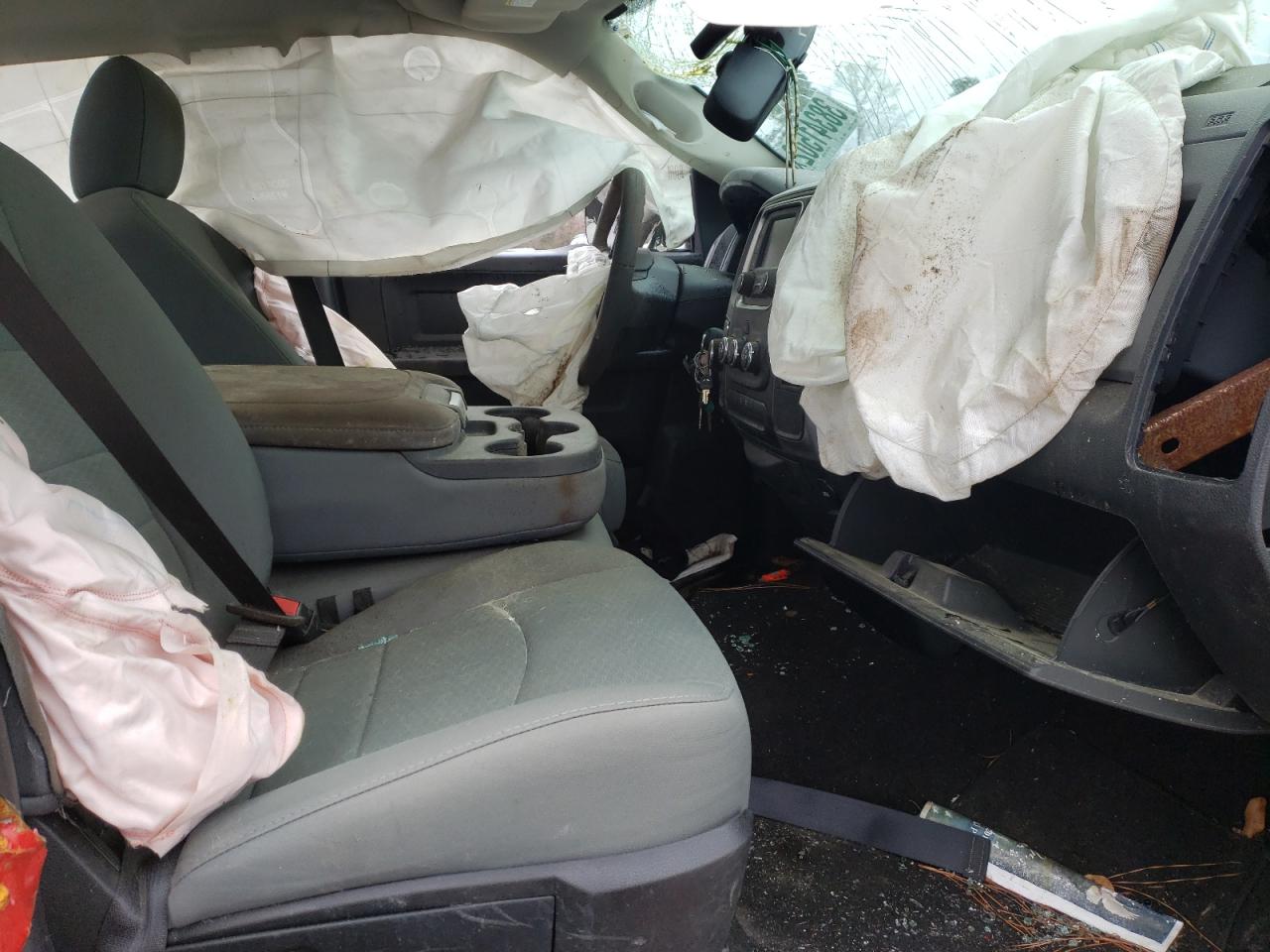 Photo 5 from auction – 2016 RAM 1500 ST with VIN 1C6RR7FT1GS200902
