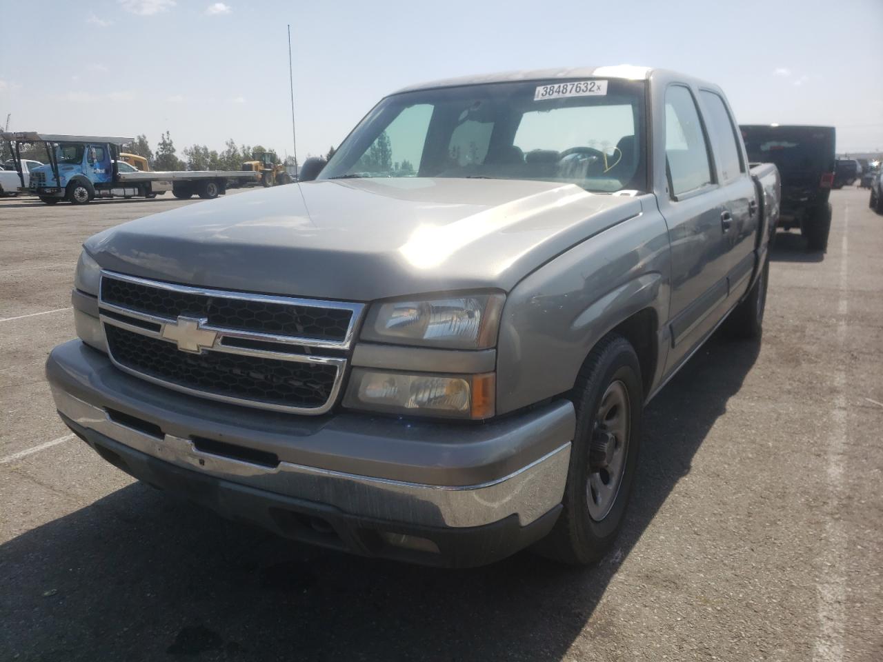 Photo 2 from auction – 2006 CHEVROLET 1500 with VIN 2GCEC13Z961357218