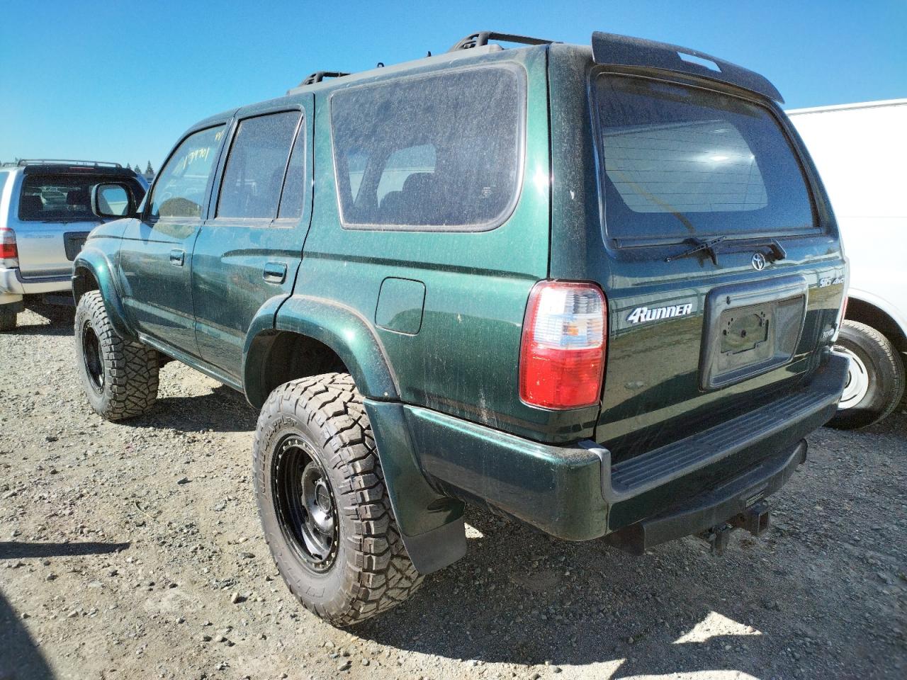 Photo 3 from auction – 2001 TOYOTA 4RUNNER SR with VIN JT3HN86R710330541