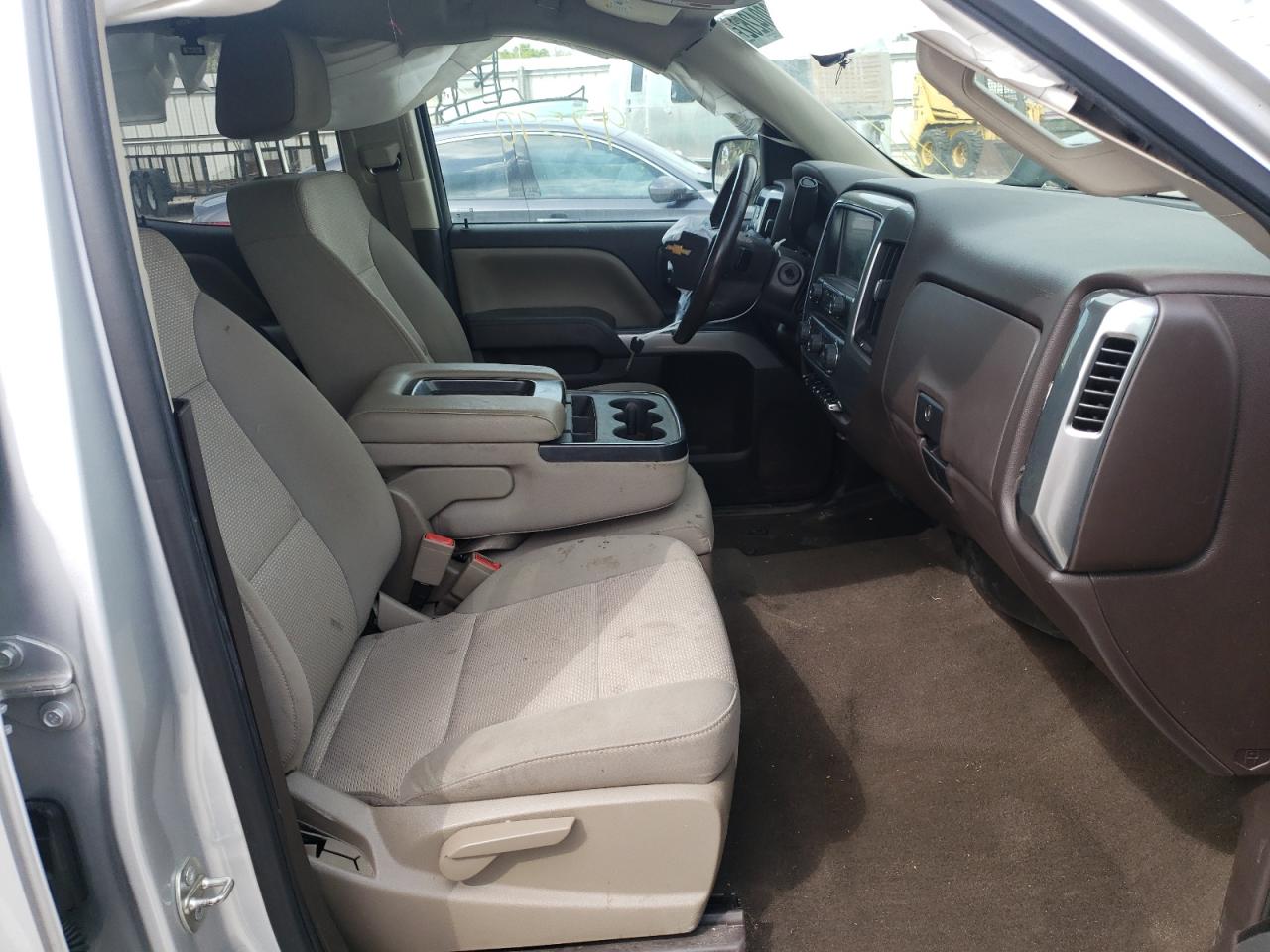 Photo 5 from auction – 2016 CHEVROLET SILVERADO with VIN 1GCVKREC0GZ142264