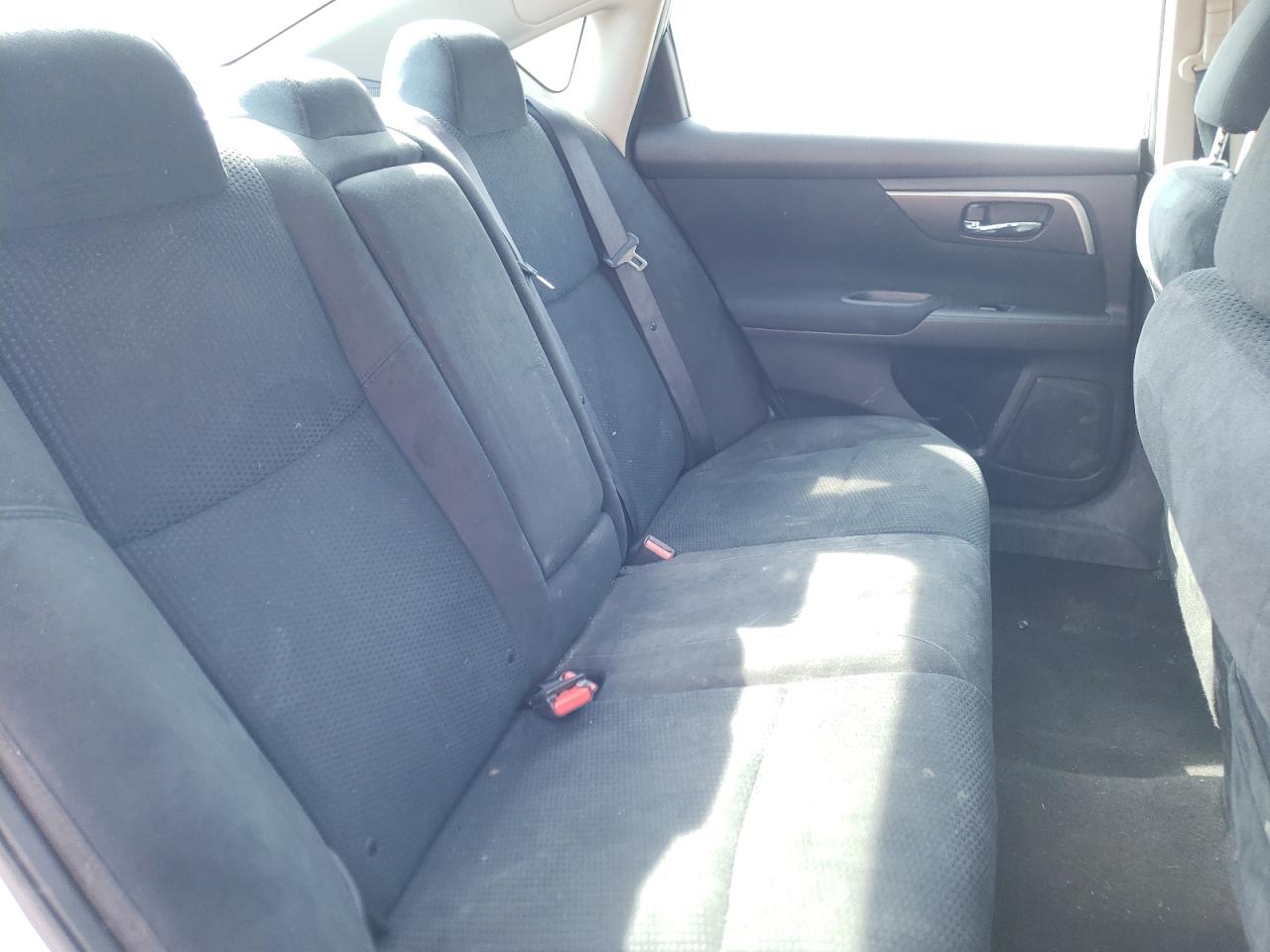Photo 6 from auction – 2015 NISSAN ALTIMA 2.5 with VIN 1N4AL3AP4FC157505