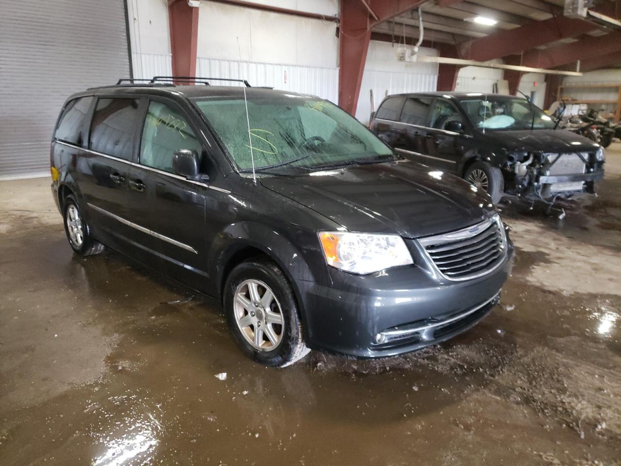 CHRYSLER TOWN & COU 2011 with VIN 2A4RR5DG5BR770893 - Photo from auction