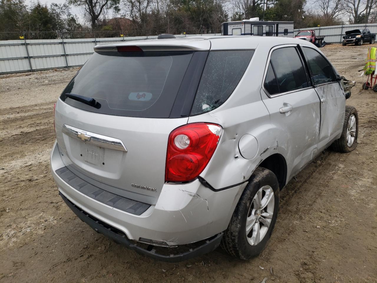 Photo 4 from auction – 2015 CHEVROLET EQUINOX LS with VIN 2GNFLEEKXF6343138