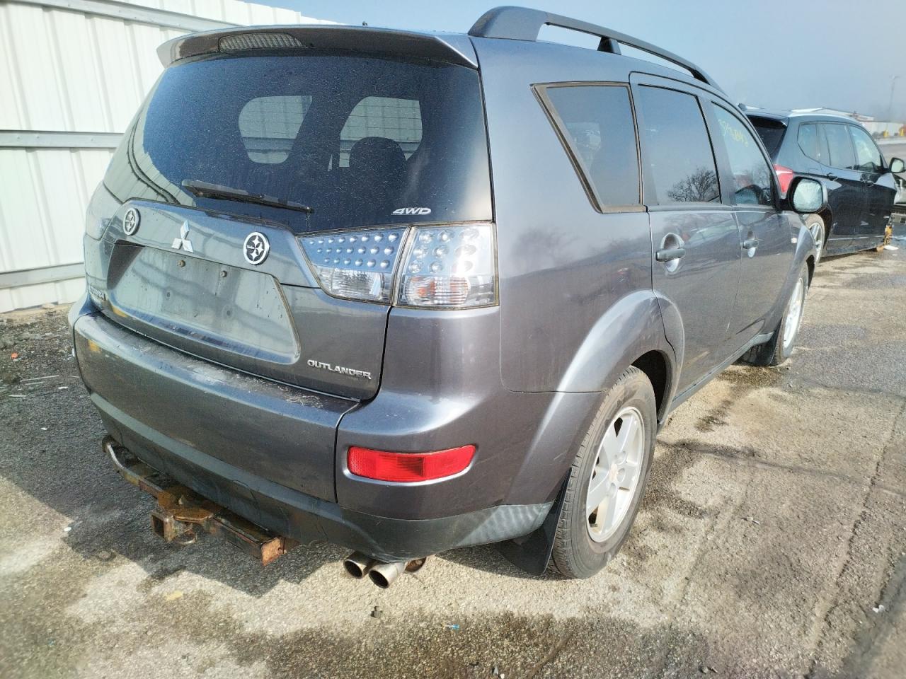 Photo 4 from auction – 2007 MITSUBISHI OUTLANDER with VIN JA4MT31X27U015912