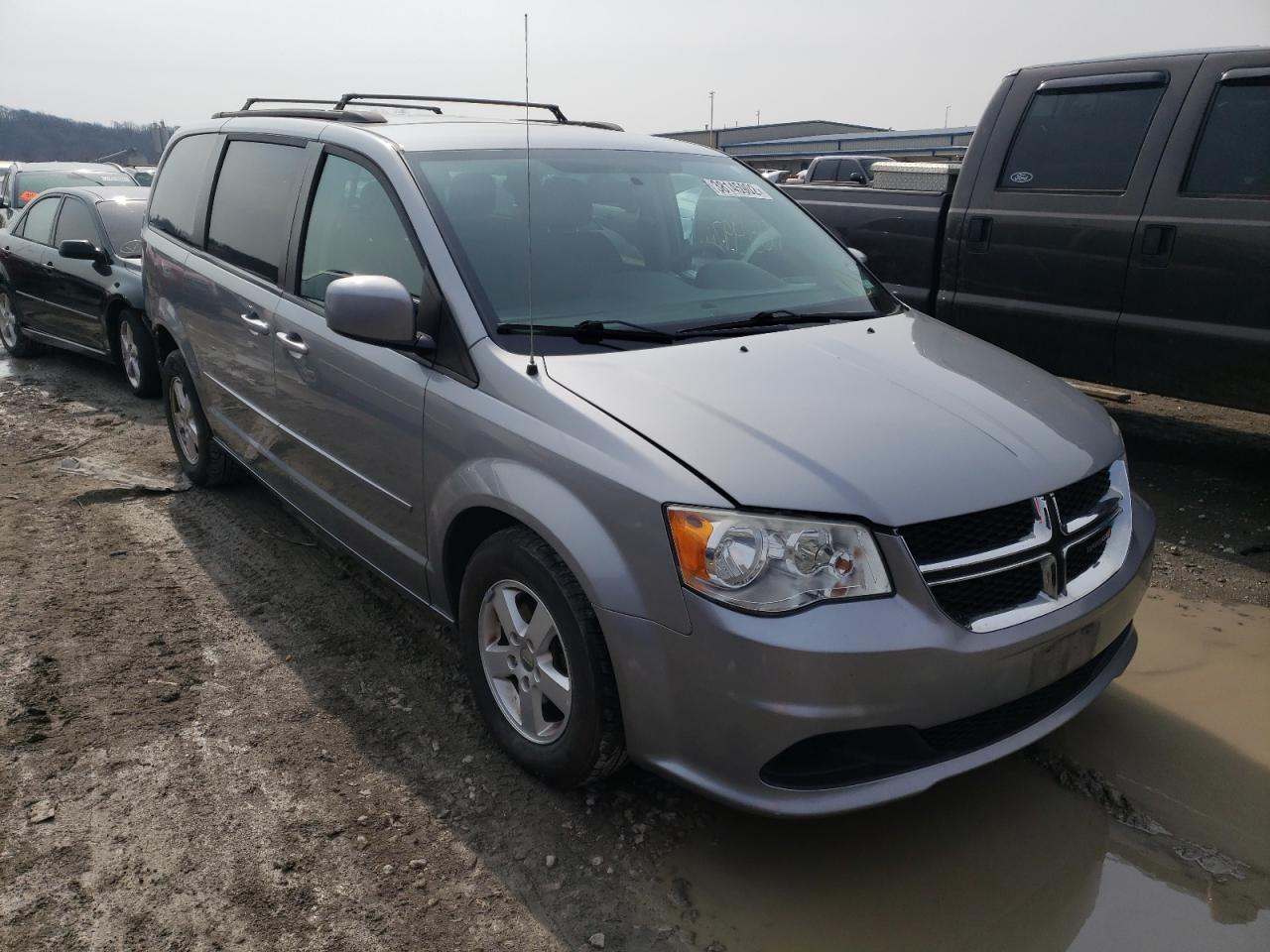 DODGE GRAND CARA 2013 with VIN 2C4RDGCG0DR551098 - Photo from auction