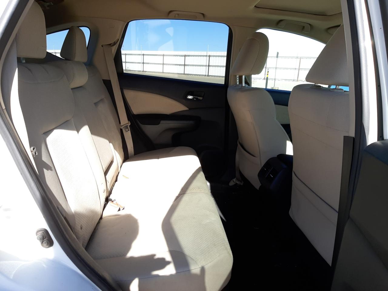 Photo 6 from auction – 2016 HONDA CR-V EX with VIN 5J6RM4H55GL067375