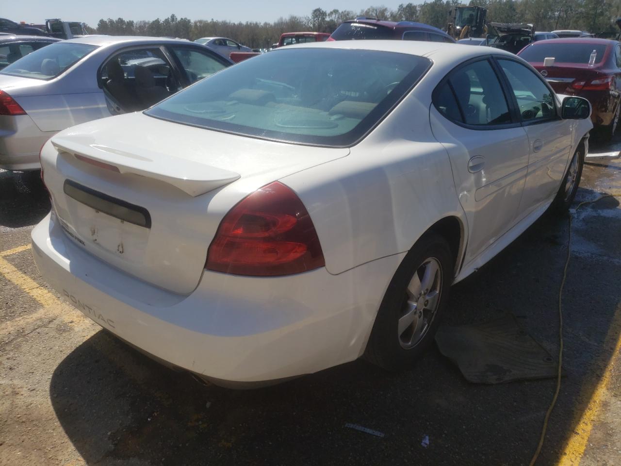 Photo 4 from auction – 2008 PONTIAC GRAND PRIX with VIN 2G2WP552281160852